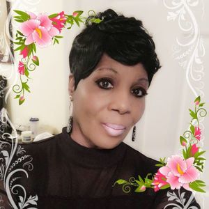 Meet your Posher, Gloria